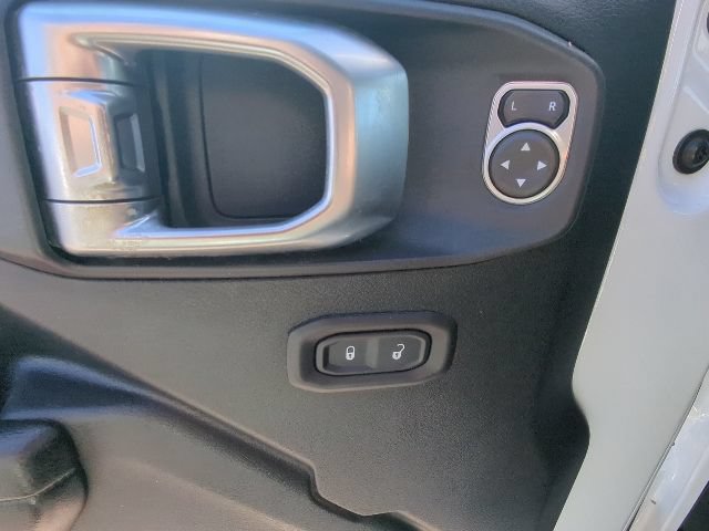 Used 2018 Jeep Wrangler Unlimited Sport S AWD/4WD image 12