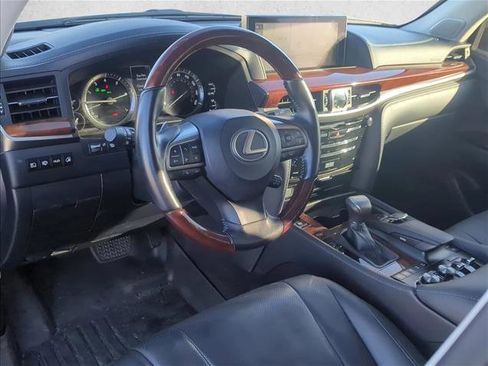 Used 2021 Lexus LX 570 4WD w/ 3rd Row & Luxury Pkg image 11