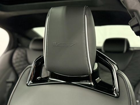 Used 2026 Cadillac CT5 V w/ Technology Package RWD image 16