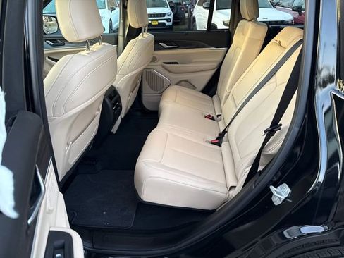 New 2025 Jeep Grand Cherokee Limited w/ Luxury Tech Group II AWD/4WD image 14