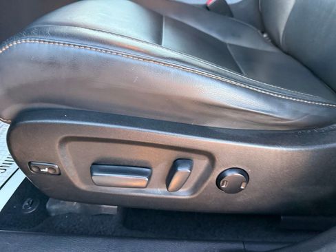 Used 2017 Toyota Highlander XLE image 14