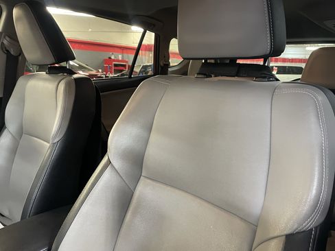 Used 2017 Toyota RAV4 Limited FWD image 9
