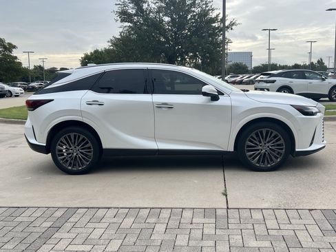 Used 2024 Lexus RX 350 FWD w/ Convenience Package image 11