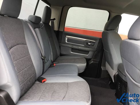 Used 2018 RAM 2500 Big Horn image 38