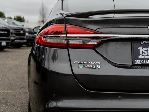 Used 2018 Ford Fusion Energi Titanium image 8