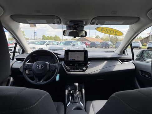 Used 2024 Toyota Corolla LE image 20