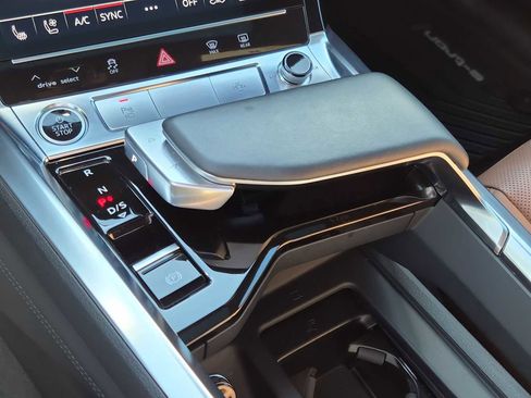 Certified 2024 Audi Q8 e-tron Premium Plus w/ Premium Plus Package image 25