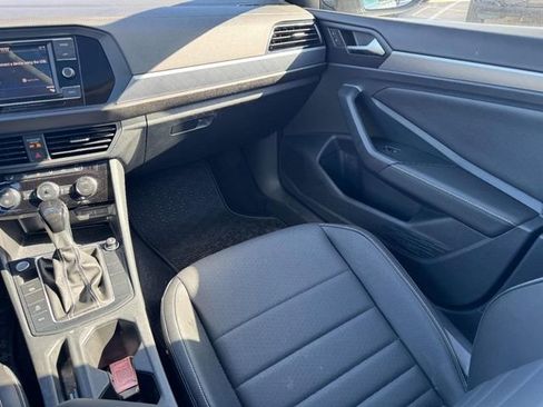 Used 2024 Volkswagen Jetta SE image 14