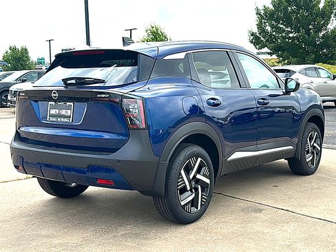 New 2026 Nissan Kicks SV w/ SV Premium Package FWD image 8