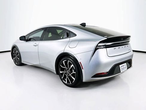 Used 2025 Toyota Prius Plug-In Hybrid w/ Limited Premium Package FWD image 4