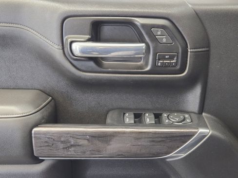 Used 2020 Chevrolet Silverado 1500 LTZ w/ LTZ Texas Edition image 22