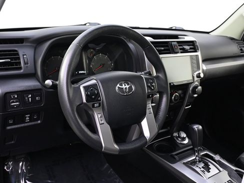 Used 2022 Toyota 4Runner SR5 Premium image 11