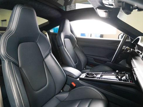 Certified 2025 Porsche 911 Carrera GTS RWD image 18