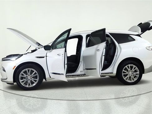 Used 2023 Buick Enclave Essence w/ Experience Buick Package AWD/4WD image 11