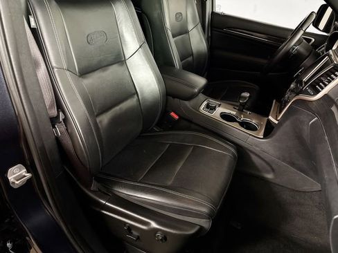 Used 2015 Jeep Grand Cherokee Overland w/ Advanced Technology Group AWD/4WD image 54