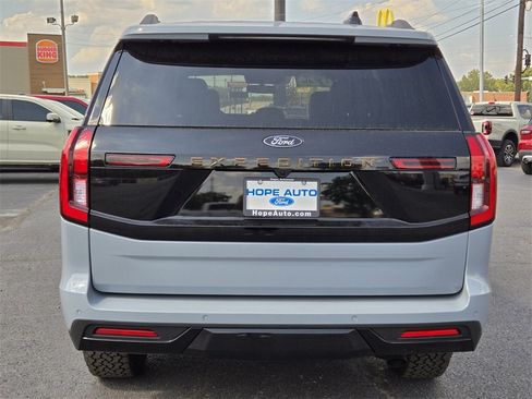 New 2025 Ford Expedition Tremor image 5