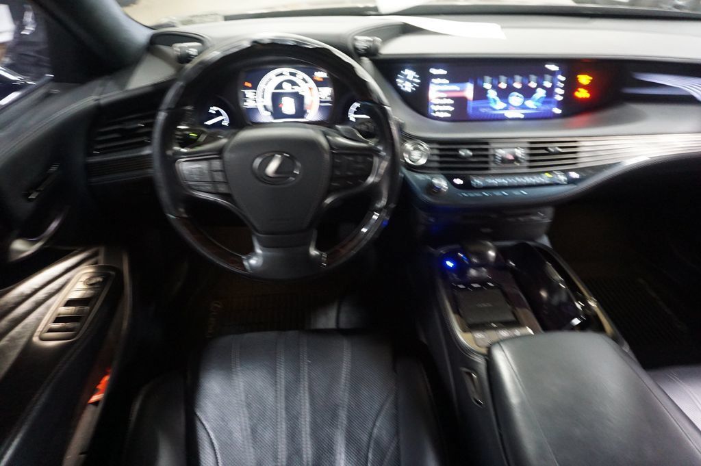 Used 2018 Lexus LS 500 AWD w/ Luxury Package image 5