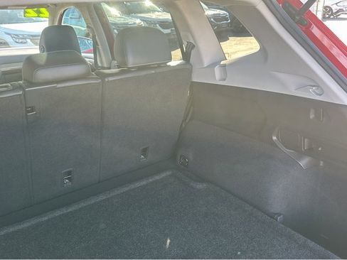 Used 2022 Volkswagen Tiguan SE image 20