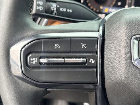 Used 2024 GMC Canyon AT4 w/ AT4 Premium Package image 25