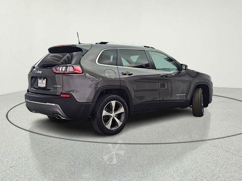 Used 2019 Jeep Cherokee Limited image 8