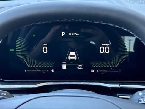 New 2026 Kia Sportage LX FWD image 31