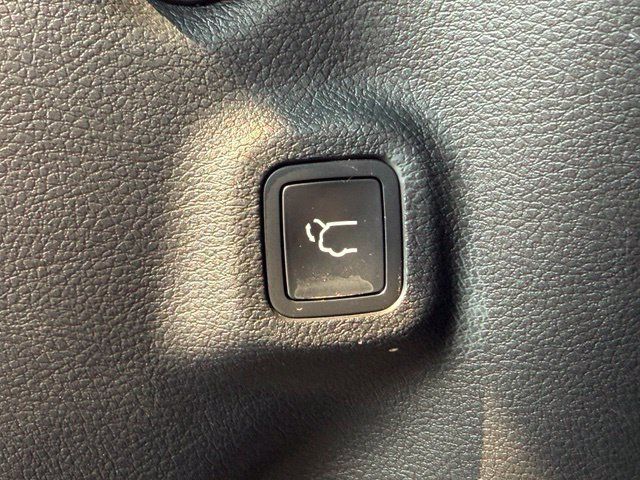 Used 2018 Jeep Compass Trailhawk w/ Leather Interior Group AWD/4WD image 18