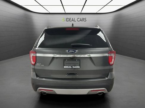 Used 2017 Ford Explorer XLT w/ Equipment Group 201A FWD image 6