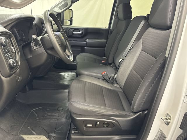 Used 2024 Chevrolet Silverado 2500 Custom w/ Custom Value Package AWD/4WD image 10