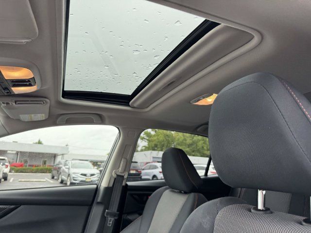 Used 2020 Subaru Crosstrek 2.0i Premium w/ Moonroof Package 1 AWD/4WD image 14
