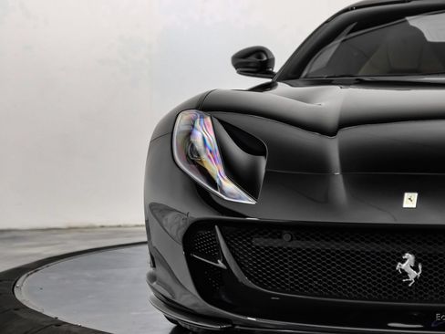 Used 2022 Ferrari 812 GTS RWD image 39