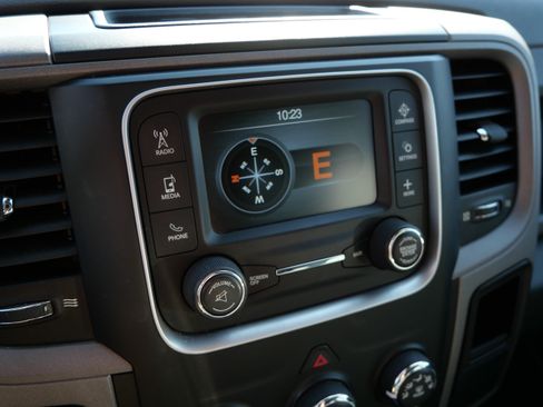 Used 2014 RAM 1500 Express AWD/4WD image 33
