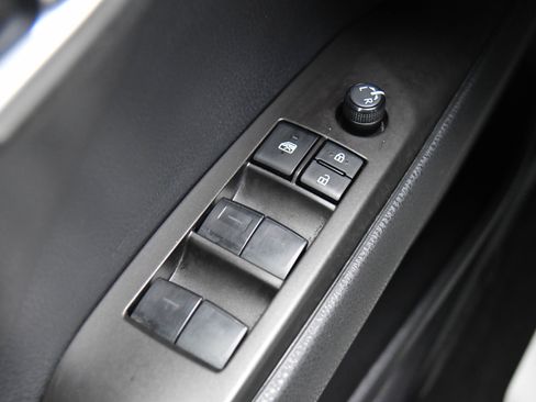 Used 2023 Toyota Camry SE image 31