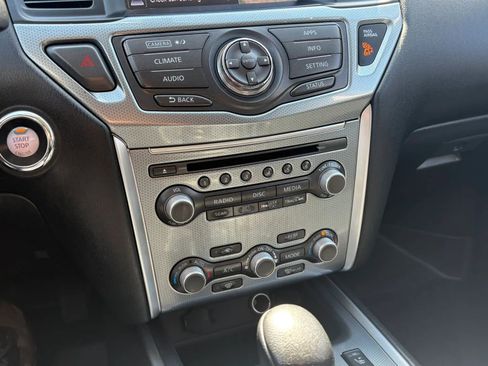 Used 2017 Nissan Pathfinder SL w/ Trailer Tow Package image 20