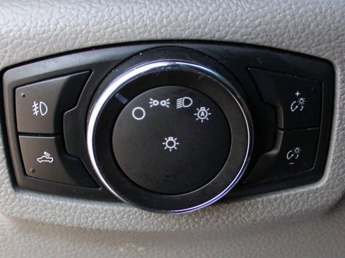 Used 2016 Ford F150 XL w/ Equipment Group 101A Mid image 17