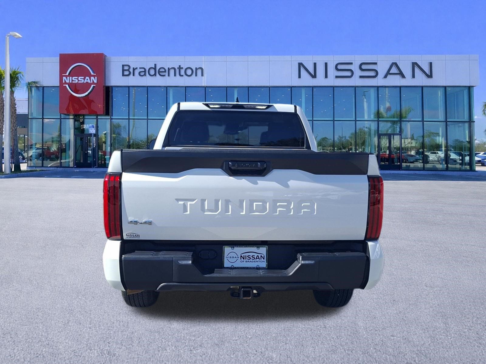 Used 2022 Toyota Tundra SR5 AWD/4WD image 6