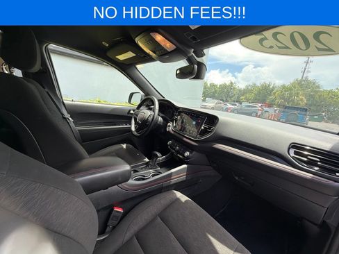 Used 2025 Dodge Durango GT RWD image 29