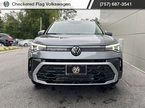 New 2025 Volkswagen Taos SEL image 27