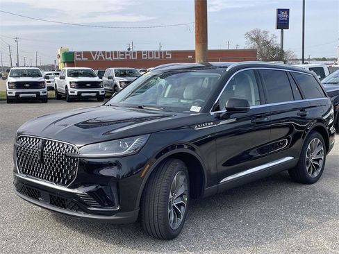 New 2026 Lincoln Aviator Reserve w/ Illumination Package image 7