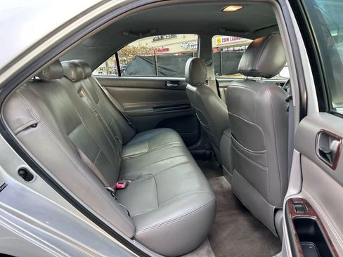 Used 2005 Toyota Camry LE image 12