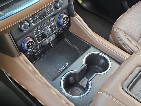 Used 2023 Chevrolet Tahoe High Country image 33