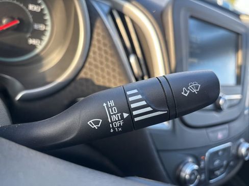 Used 2017 Chevrolet Malibu LS image 21