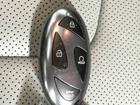 Used 2025 Hyundai Elantra Limited FWD image 17