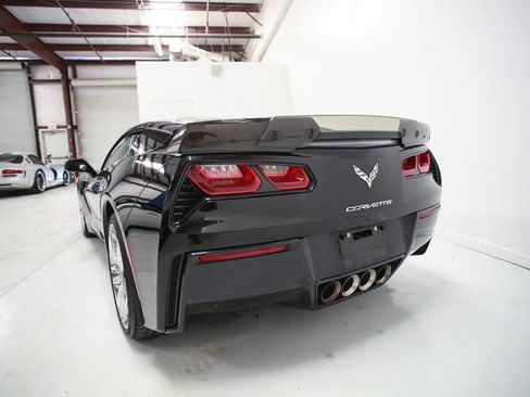 Used 2016 Chevrolet Corvette Stingray Coupe w/ 2LT Preferred Equipment Group RWD image 5