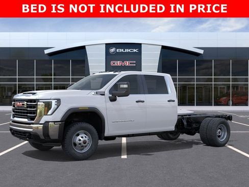 New 2025 GMC Sierra 3500 Pro w/ Convenience Package image 2