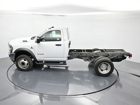 Used 2023 RAM 4500 SLT w/ Quick Order Package 2YG SLT RWD image 39