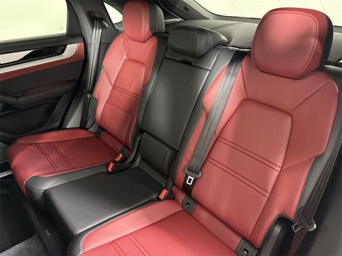 New 2026 Porsche Cayenne S image 22