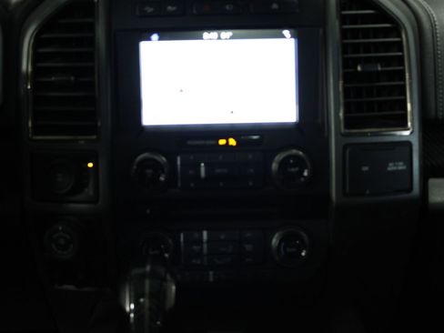 Used 2018 Ford F150 Raptor w/ Equipment Group 802A Luxury image 40