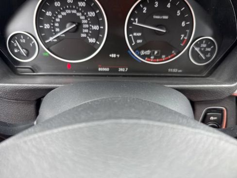 Used 2018 BMW 320i xDrive Sedan AWD/4WD image 33