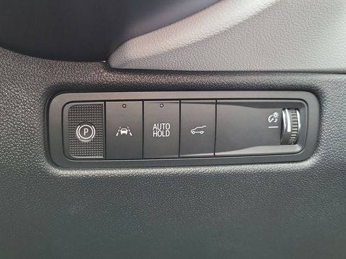 New 2026 Chevrolet Equinox EV LT image 21