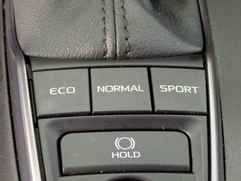 Used 2023 Toyota Camry XSE image 15